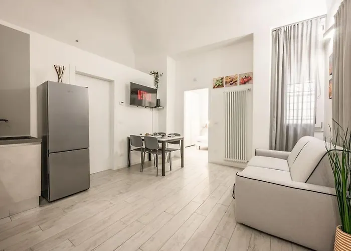 Old Town Via Marsala * ボローニャ